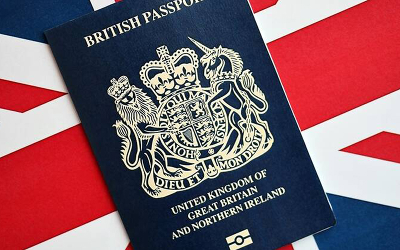 تابعیت دوم برای مهاجرت تحصیلی به بریتانیا؛ مزایای پاسپورت دومینیکا برای دانشجویان ایرانی