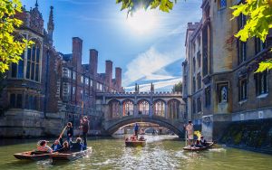 آشنایی با شهر کمبریج: راهنمای مهاجرت و تحصیل در کمبریج، زندگی و تحصیل برای دانش‌آموزان و دانشجویان ایرانی