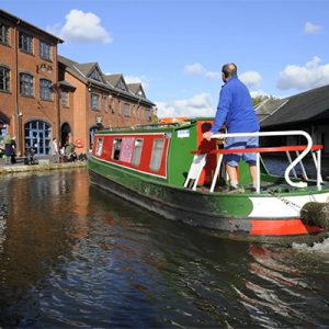 جاهای دیدنی بیشاپس استورتفورد