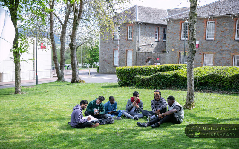 راهنمای کامل بورسیه تحصیلی در انگلستان